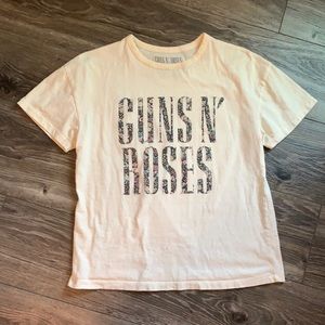 Guns and Roses tee